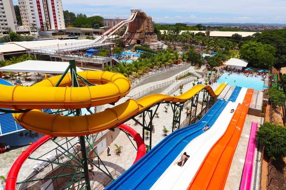 Piazza Diroma Acesso Diroma Acqua Park Gratuito Star Temporada Aparthotel Калдас Новас Екстериор снимка
