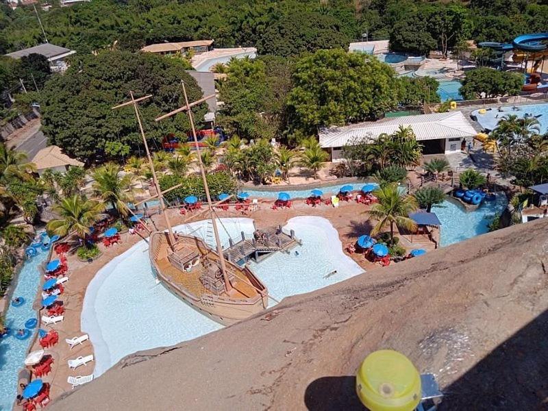 Piazza Diroma Acesso Diroma Acqua Park Gratuito Star Temporada Aparthotel Калдас Новас Екстериор снимка